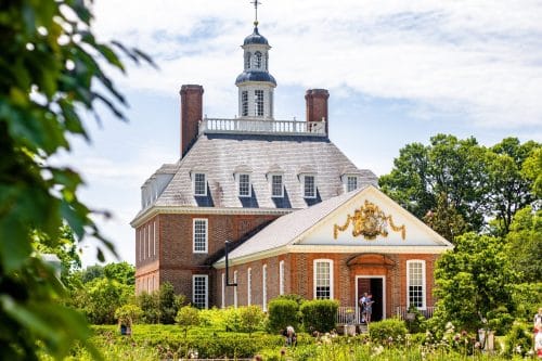 governor s palace daytime williamsburg usa scaled 1