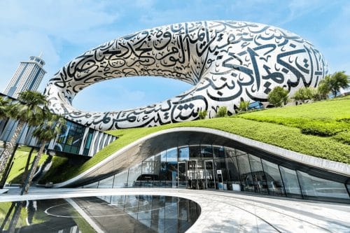 Xu hướng thiết kế phòng khách liền bếp cho nhà ống và chung cư 1 1.1 ben ngoai toa nha dep nhat the gioi tai dubai
